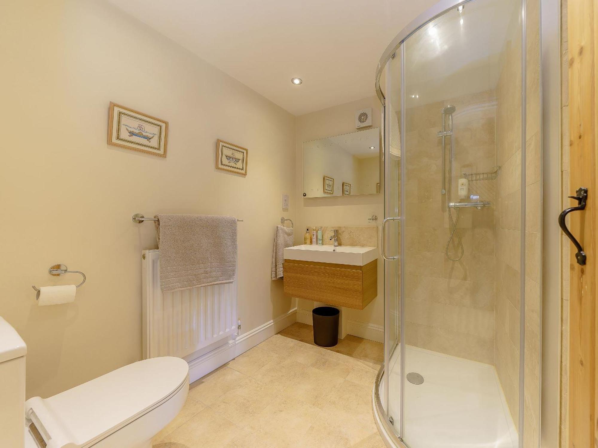 The Clock House Villa Bisley  Екстериор снимка