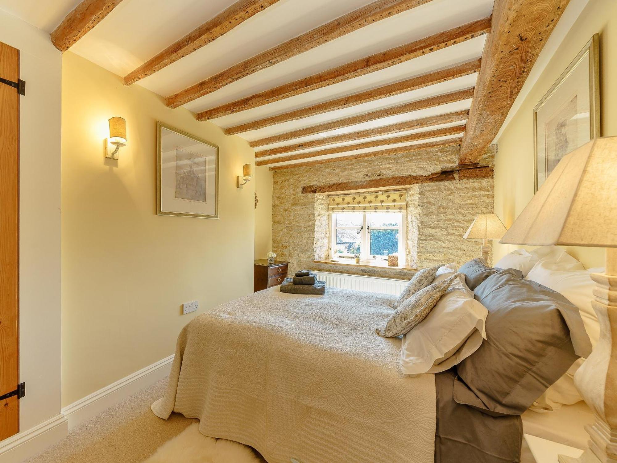 The Clock House Villa Bisley  Екстериор снимка